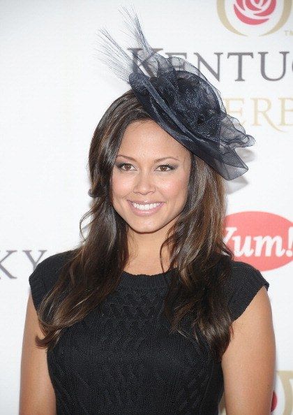 Derby Hairstyles With Fascinator, Fascinator Hairstyles Long, Derby Hairstyles, Vanessa Minnillo, Kentucky Derby Outfit, Black Frock, Kentucky Derby Fascinator, Derby Outfits, Philip Treacy