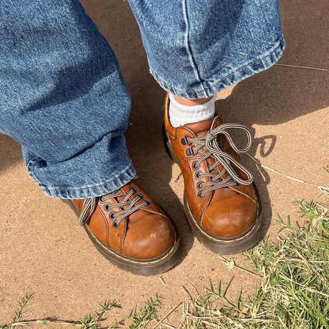 Doc Martin shoes in my size for free, yes please. Probably one of my best thrift finds ever. #thriftedstyles #docshoes #docmartins #thriftaddict #thriftyfinds #thriftygirl #brownstyle #ownstyle #thriftythursday #thrifttreasures Grandpa Shoes, Doc Martin Shoes, Doc Martins Shoes, Thrift Shoes, Martin Shoes, Doc Martin, Thrift Finds, Artistic Expression, My Size