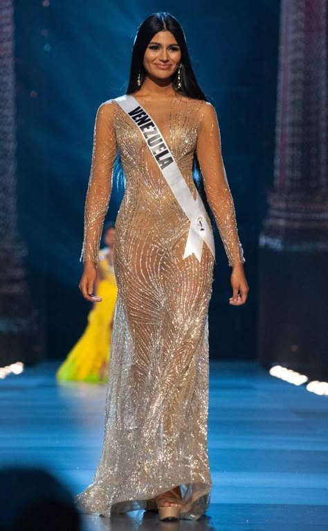 Miss Venezuela from Miss Universe 2018 Evening Gown Competition  Sthefany Gutiérrez Miss Universe Swimsuit, Miss Universe Dresses, Miss Universe Gowns, Miss Universe 2018, Swiss Guard, Beauty Pageant Dresses, Miss Venezuela, Pageant Gowns, Miss Universe