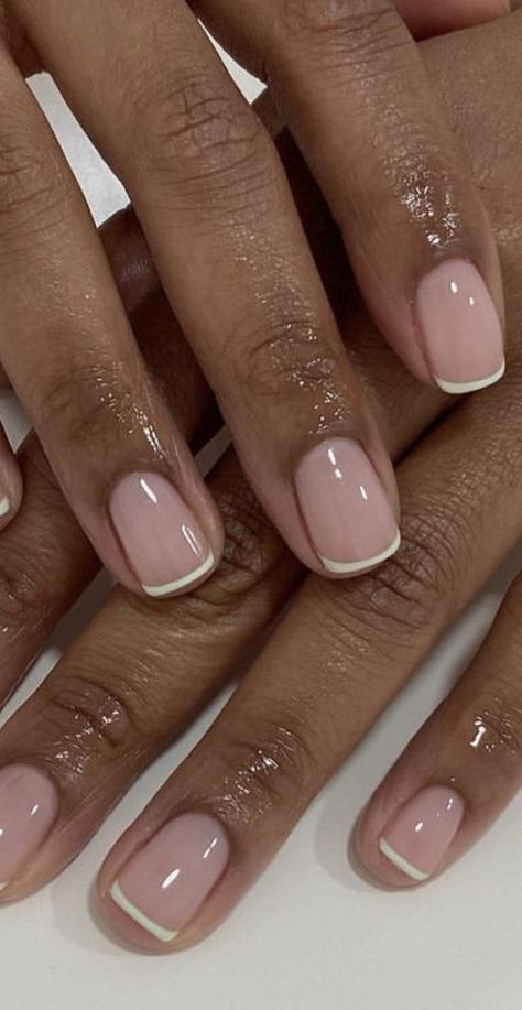 Work Nails Professional, Short Nails Classy, Venus Pisces, Minimalist Manicure, Nurse Nails, Italy Nails, Natural Nails Manicure, Natural Manicure, Simple Gel Nails