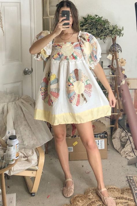 Diy Puff Sleeve Dress, Patchwork Babydoll Dress, Quilted Dress Pattern, Puff Dress Pattern, Patchwork Dress Diy, Quilted Dresses, Diy Babydoll Dress, Quilt Shorts, Bedsheet Dress