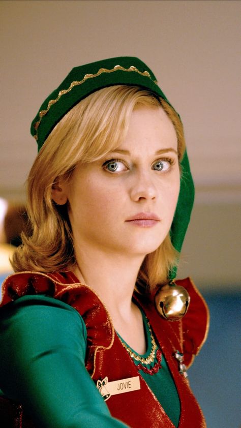 ZOOEY DESCHANEL in "Elf" Zoey Deschanel Elf, Zoey Deschanel Blonde, Zooey Deschanel Elf, Zooey Deschanel Hair, Elf 2003, Elf The Musical, Musical Hair, Elf Tree, Jessica Day