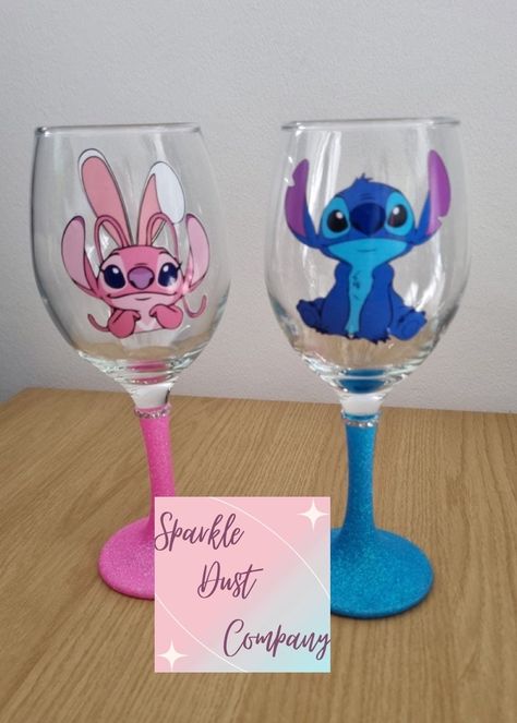 Stitch Glitter Wine Glasses, Wine Glass Designs, Stitch And Angel, Glass Cup, Glass Design, Wine Glasses, Wine Glass, Sparkle, Glitter