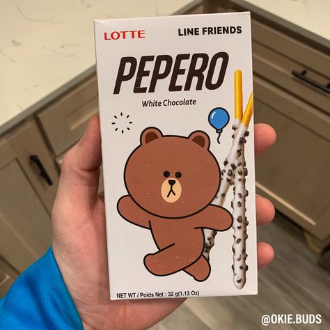 Pepero Aesthetics, Pepero Chocolate, Korean Sweets, Food Japan, White Cookie, Korean Snacks, Kushina Uzumaki, Korean Aesthetic, Art Wallpaper Iphone