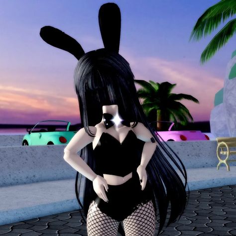 Roblox Thick Legs Codes, Thick Roblox Avatar, Avatar Halloween, Rh Fits, Aesthetic Roblox Royale High Outfits, Anime Pixel Art, Royale High, Cool Avatars, Roblox Pictures