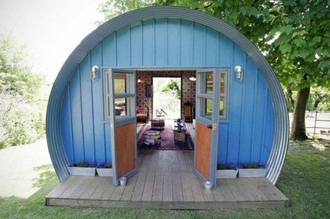 'She' sheds are the new man caves, only way better: Nissen "she" shed Quonset Hut Homes, Casa Hobbit, Shed Of The Year, Wohne Im Tiny House, Quonset Hut, She Sheds, Man Caves, Building A Shed, Tiny House Living