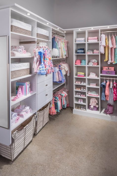 Baby Room Closet, Baby Closet Organization, Toddler Bedroom Girl, Baby Room Organization, Toddler Girl Room, Girl Nursery Room, Baby Room Inspiration, Closet Decor