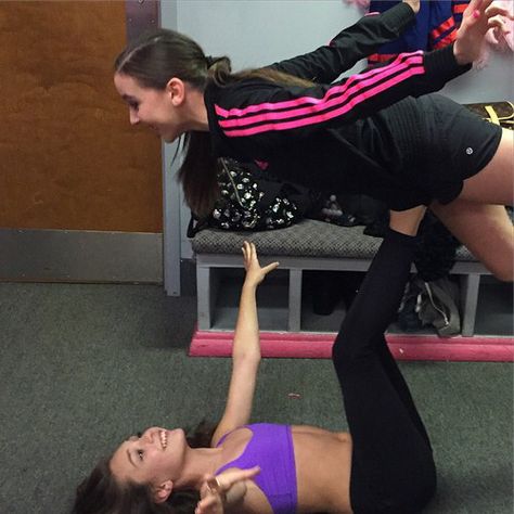 Maddie z and kk doing trying a yoga pose in there old studio Kendall Dance Moms, Kendall K Vertes, Dance Moms Comics, Dance Moms Confessions, Cheer Photography, Dance Moms Facts, Dance Moms Moments, Maddie Z, Dance Moms Cast