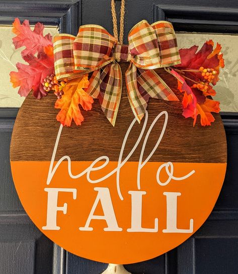 Door Hanger Round, Autumn Front Door, Fall Door Decor, Vintage Fall Decor, Welcome Door Hanger, Fall Door Hanger, Fall Wood Signs, Round Door Hanger, Artsy Ideas