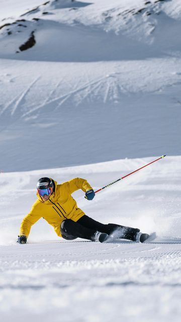 Mogul Skiing, Ski Inspiration, Skiing Photography, Skiing Tips, Snow Board, Ski Art, Alpine Skiing, Winter Sport, Snow Skiing