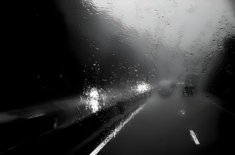 Dark Cover Photos, Blurry Photos, Dark Feeds, Neon Moon, Tumblr Backgrounds, Dark Paradise, Black And White Aesthetic, Night Aesthetic, Computer Wallpaper