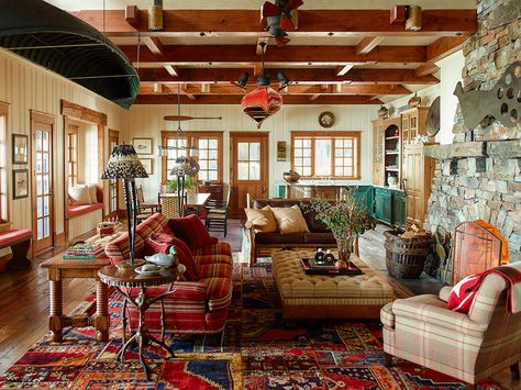 Juan Montoya Contract Interior Design, Cabin Living Room, Billiard Rooms, Fishing Cabin, Hunting Room, Bar Vintage, Lodge Cabin, Cabin Interiors, Cabin Living