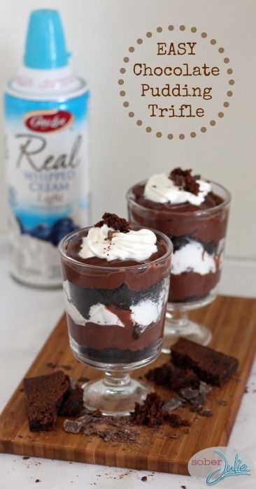 Chocolate Pudding Trifle, Fudge Business, Quick Chocolate Pudding, Mouse Recipes, Oreo Trifle, Pudding Trifle, Easy Chocolate Pudding, Chocolate Designs, Mom Meals