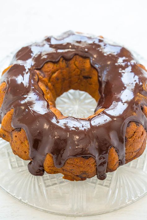 Pumpkin Chocolate Chip Bundt Cake, Pumpkin Chocolate Chip Bundt, Chocolate Chip Bundt, Best Pumpkin Muffins, Fall Sweets, Chocolate Chip Bundt Cake, Pumpkin Fudge, Pumpkin Treats, Pumpkin Cookie Recipe