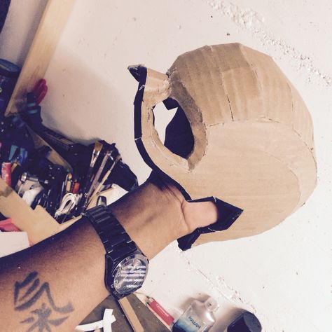 Cardboard Helmet, Marvel Diy, Jet Helmet, Captain America Costume, Cosplay Ideas, Dress Ideas, Summer Camp, Fancy Dress, Captain America