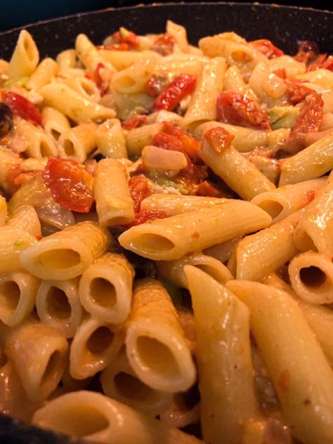 Tomato Brie Summer Penne Pasta Recipe Penne Pasta Recipe, Penne Pasta Recipes, White Pasta, Basic Kitchen, Brie Cheese, Perfect Pasta, Kalamata Olives, Penne Pasta, Parmigiano Reggiano