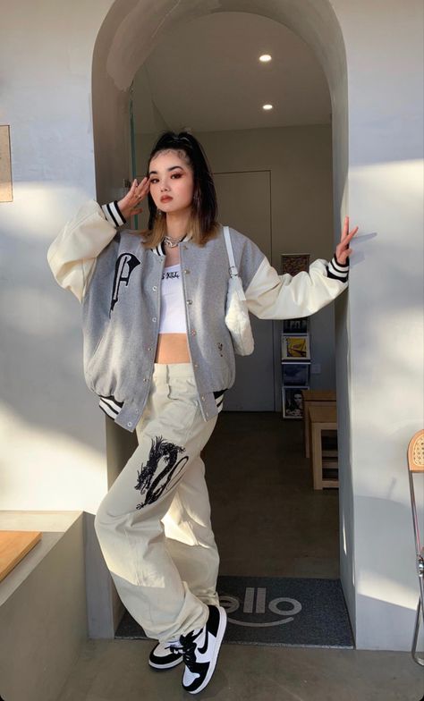 Hooded Varsity Jacket For Spring Streetwear, Trendy Winter Streetwear Varsity Jacket, Spring Streetwear Varsity Jacket, Urban Oversized Varsity Jacket For Streetwear, Trendy Cropped Streetwear Hoodie, Outfit Streetwear, Tomboy Style Outfits, Swaggy Outfits, Streetwear Fashion Women