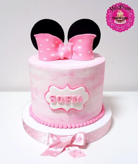 Mini Mouse Birthday Cake, Mini Mousse, Mouse Watercolor, Minnie Mouse Birthday Theme, Minnie Mouse Birthday Cakes, Disney Wedding Cake, Minnie Birthday Party, Pastel Cakes