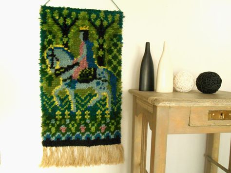 Hey, I found this really awesome Etsy listing at https://www.etsy.com/listing/234049771/vintage-latch-hook-wall-hanging-swedish Grandma Crafts, Contemporary Tapestries, Rya Rug, String Crafts, Rug Wall Hanging, Rug Wall, Wall Rug, Hook Wall, Fairytale Illustration