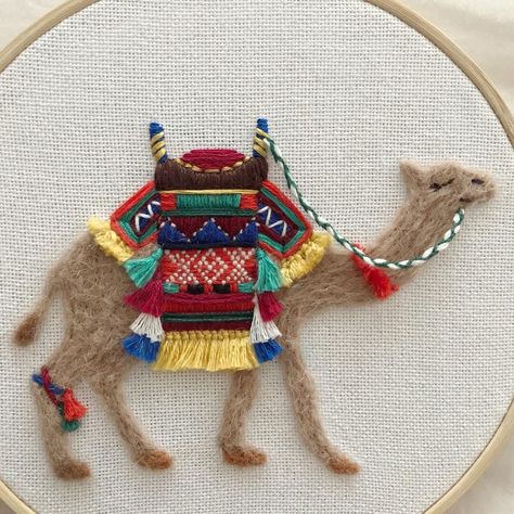 Camel Embroidery, Embroidery Cute, Hand Embroidery Patterns Flowers, Hand Embroidery Videos, Embroidery Stitches Tutorial, Hand Work Embroidery, Pola Sulam, Creative Embroidery, Embroidery Motifs