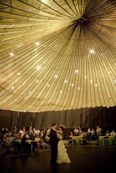 wedding tents Reception Ceiling, Wedding Hall Decorations, Canopy Architecture, Interior Design Videos, Canopy Curtains, Backyard Canopy, Low Cost Wedding, Wedding Canopy, Garden Canopy