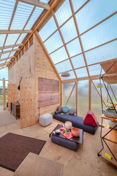 Polycarbonate House, How To Build A Log Cabin, Modular Cabins, Woodworking Joinery, Passive House, Tiny House Cabin, Design Del Prodotto, Cabin Design, The Alps