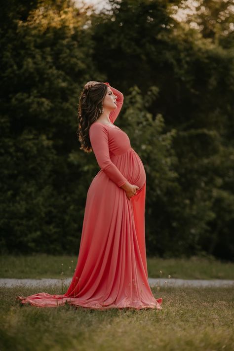 Fall Inspired Maternity Photos, Maternity Photos Long Dress, Maternity Photo Shoot Dresses Outfit, Poses For Maternity Shoot, Maternity Sunrise Photoshoot, Matrinity Poses, Maternity Photography Gown, Maternity Shoot Dresses Gowns, Metarnity Photoshoot Indian At Home