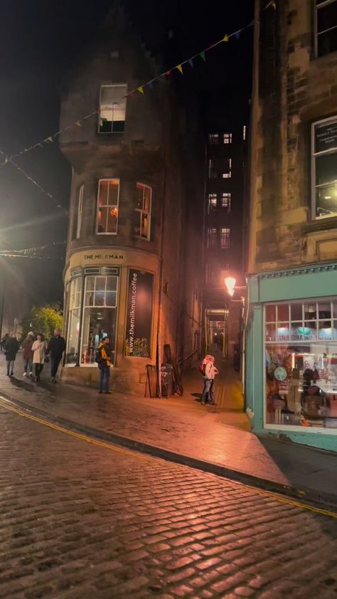 Edinburgh’s nighttime charm: The Milkman on Cockburn Street 🏰💙 #edinburgh #scotland #visitscotland #seeyourcity #TravelEurope #cockburnstreet #royalmileedinburgh #oldtownedinburgh #medievaltown | Rhona The Unicorn Adventures | Jax The Bard · Original audio Edinburgh Nightlife, Edinburgh Scotland Travel, Royal Mile Edinburgh, Old Town Edinburgh, The Milkman, Edinburgh Travel, Magical Room, The Bard, Castles In Scotland