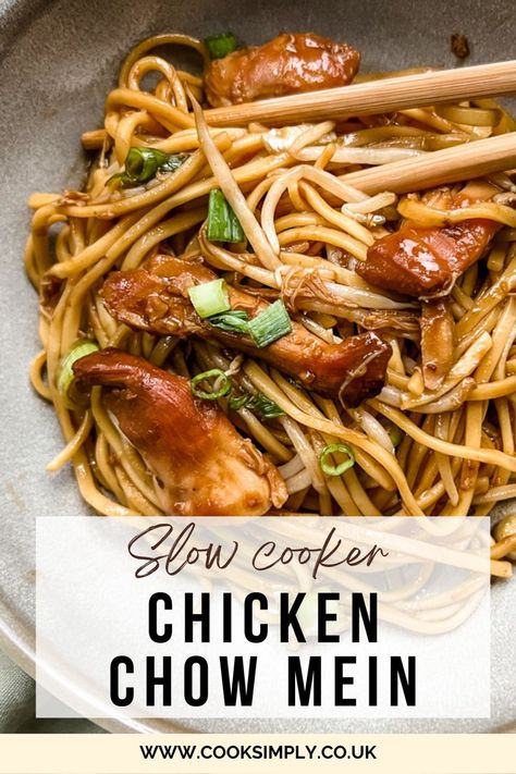 slow cooker chicken chow mein with spring onions Chicken Chow Mein Crockpot, Slow Cooker Chow Mein, Crockpot Chow Mein, Slow Cooker Noodle Recipes, Slow Cooker Chicken Chow Mein, Slow Cooker Noodles, Slow Cooker Chinese Recipes, Slow Cooker Asian Recipes, Asian Slow Cooker Recipes