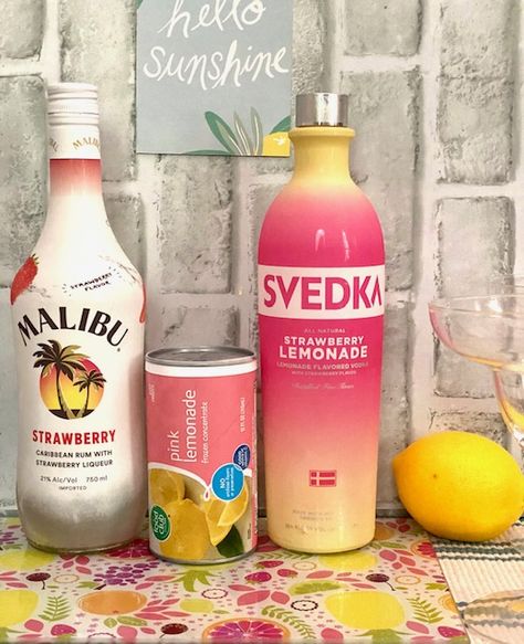 How To Make Malibu Strawberry Lemonade Vodka Slushies Drinks With Strawberry Malibu, Strawberry Lemonade Mixed Drink, Strawberry Lemonade Vodka Recipe, Strawberry Malibu Rum Drinks Recipes, Slushie Alcohol Drinks, Strawberry Malibu Rum Drinks, Lemonade Alcohol Drinks, Camping Drinks Alcohol, Strawberry Rum Drinks