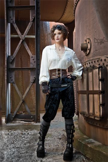 Love this steampunk fashion. I want! Steampunk Clothes, Moda Steampunk, Lady Pirate, Mode Steampunk, Steampunk Pirate, Futurisme Retro, Style Steampunk, Steampunk Cosplay, Victorian Steampunk