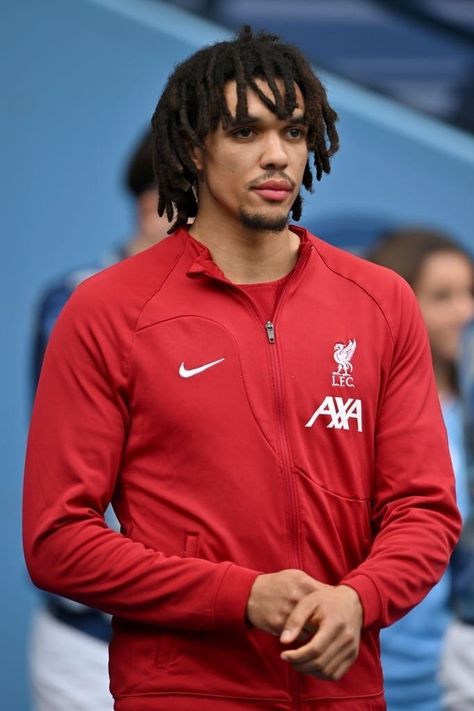 Trent Arnold, Men Streetwear Outfits, 3 Lions, Trent Alexander Arnold, Liverpool Players, Football Boyfriend, England Football Team, Luka Modric, Alexander Arnold