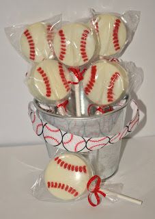 Chocolate Covered Oreos Baseball, Baseball Bouquet, Oreo Lollipops, Vintage Baseball Party, Baseball Treats, Baseball Cookies, Sisters Boyfriend, Softball Season, Treat Basket