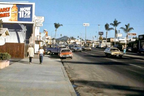 A look down El Cajon blvd, located in San Diego County, in 1977.  Still looks pretty similar today... Roadside America, What Once Was, Bullhead City, Ca History, California History, Busy Street, California Photos, California Girl, Vintage Los Angeles