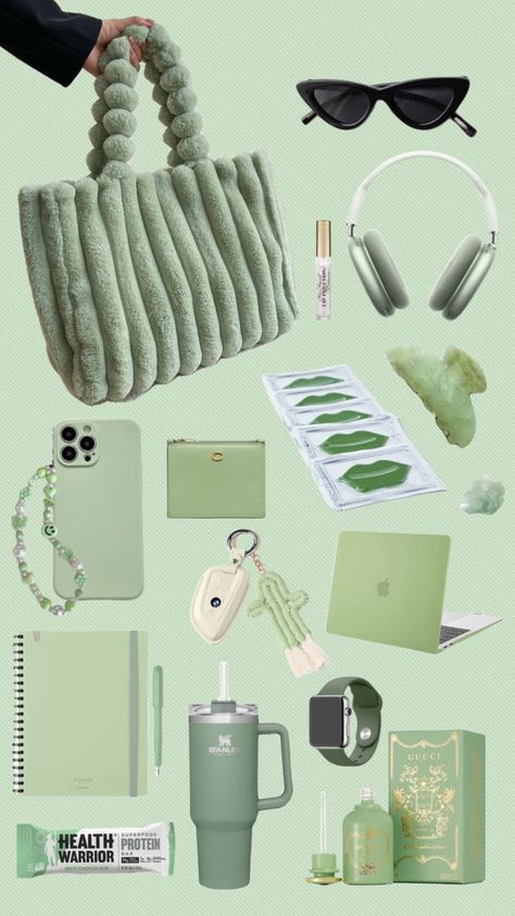 Aesthetic School Supplies Green, School Equipment Aesthetic, Brown School Supplies Aesthetic, Green School Aesthetic, First Day Of School Aesthetic, Taurus Baddie, Green School Supplies, In My School Bag, Green Essentials