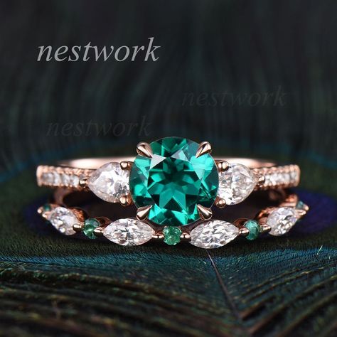 Emerald Wedding Rings Set, Wedding Ring Sets Unique, Moissanite Engagement Ring Set, Emerald Wedding Rings, Gold Promise Rings, Emerald Wedding, Alexandrite Engagement Ring, Promise Ring Gift, Stacking Ring Set