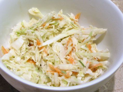 Coleslaw Sauce, Tangy Coleslaw, Individual Chicken Pot Pies, Batch Meals, Recipe For 2, Cole Slaw, Cold Salad, Slaw Recipes, Coleslaw Recipe