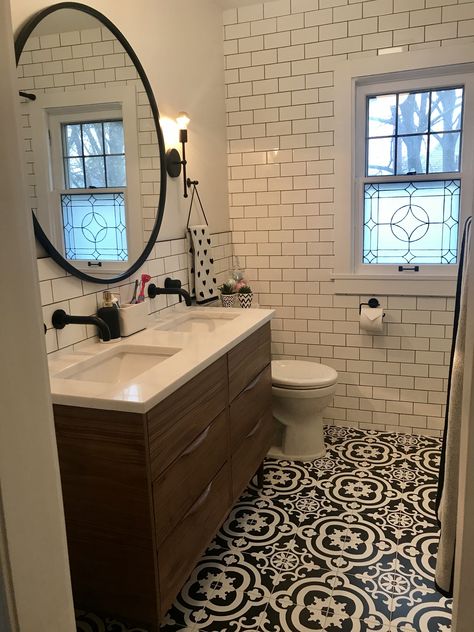 Lowe’s cementina black and white floor, black and white bathroom, subway tile Bathroom Conversion, White Flooring, Restroom Remodel, Black And White Tile, Sink Toilet, Best Kitchen Design, Farmhouse Bathroom Decor Ideas, White Toilet, Tile Ceramic