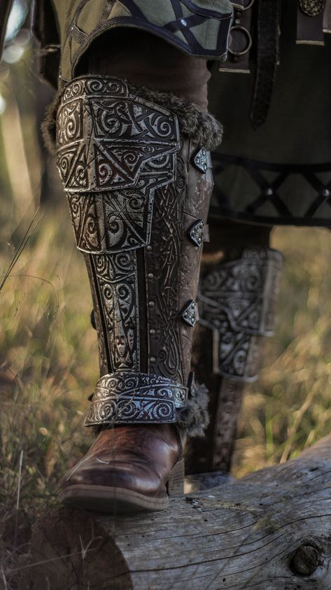 Leather Greaves, Leg Armor, Viking Armor, Costume Armour, Viking Costume, Larp Armor, Cosplay Armor, Armadura Medieval, Leather Armor