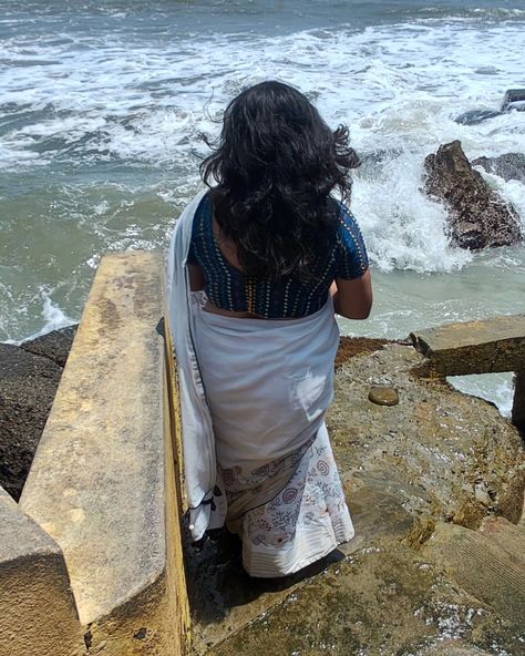 Day 1 Visited gangeshwar mahadev in diu and enjoyed the sun. Then headed towards the somnath mahadev temple.. had the heart filling darshan After darshan went to the somnath beach to relax and enjoy cold waters... It was just amazing... #somnathtemplebeach #somnath #somnathtemple #gangeshwarmahadev #gangeshwar #diu #somnathtemple🙏🙏 Somnath Beach, Gangeshwar Mahadev, Mahadev Temple, Enjoying The Sun, Just Amazing, Cold Water, The Sun, Temple, Sun