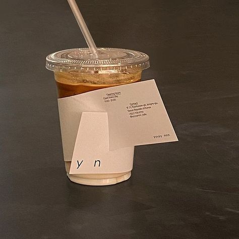 @innifood • Instagram photos and videos Takeout Coffee, Takeout Packaging, Cafe Concept, Green Aesthetic, Graphic Design Inspiration, Design Inspo, Takeout Container, Coffee Tea, Design Inspiration