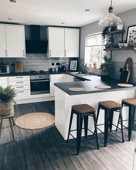 Model Dapur, Серая Кухня, Galley Kitchen Remodel, Kabinet Dapur, Kitchen Trends, Kitchen Room Design, Kitchen Inspiration Design, Hus Inspiration, Counter Tops