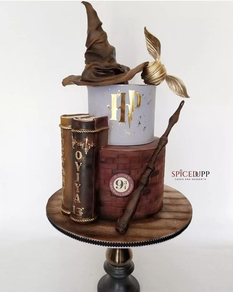 Hp Cakes, Hp Cake, Harry Potter Theme Cake, Best Birthday Cake Designs, Harry Potter Themed Birthday, Harry Potter Treats, Harry Potter Desserts, Gateau Harry Potter, Harry Potter Snacks