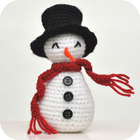 Dutch Crochet Snowman, Crochet Xmas, Snowmen Patterns, Crochet Winter, Holiday Crochet, Crochet Christmas Ornaments, Christmas Crochet Patterns, Snow Man, Catania