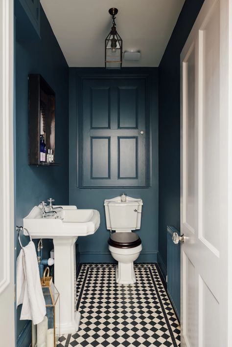 Inigo | Purveyors of Splendid Homes in Town and Country Hague Blue Bathroom, Modern Victorian Aesthetic, Country Apartment, Modern Victorian Design, Gothic Country, Modern Victorian Interior Design, Modern Victorian Interiors, Victorian Room, Victorian Interior Design