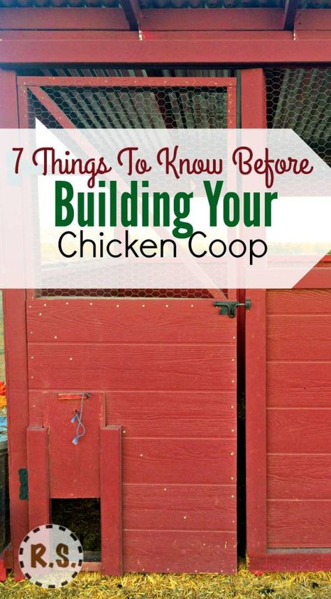 What chicken coop design are you going to use for your coop? You need to know what is needed in the coop...then with a few guidelines you can get started. Reban Ayam, Chicken Coop Kit, Build A Chicken Coop, Urban Chicken Farming, Chicken Barn, Portable Chicken Coop, Urban Chickens, Coop Design, Best Chicken Coop