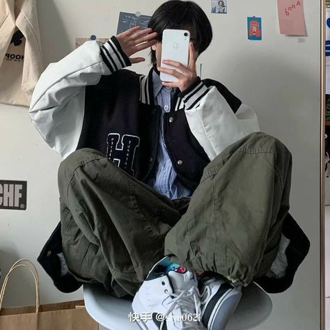 Baggy Outfits Men, Baggy Korean Fashion, Male Outfits Aesthetic, Korean Outfits Men, Korean Streetwear Fashion, Aesthetic Male Outfits, Korean Street Wear, Korean Street Fashion Men, Masculine Outfits