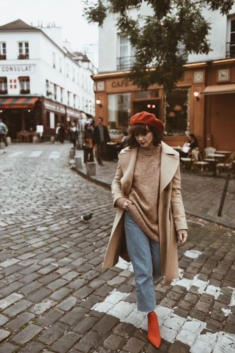 Hm Sweater, Foto Portrait, Street Portrait, Paris Mode, Moda Paris, Fashion Photography Inspiration, Fall Photoshoot, Street Fashion Photography, French Chic