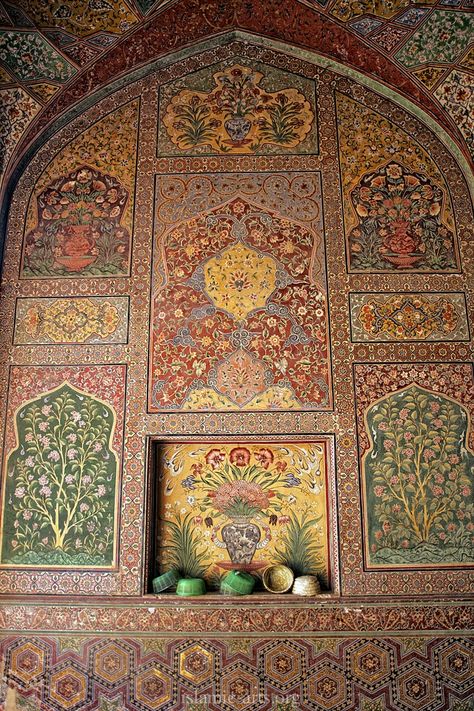 Wazir Khan Mosque, Islamic Tiles, Arabian Art, Geometric Pattern Art, Islamic Patterns, Arabic Pattern, Islamic Culture, Islamic Art Pattern, Eastern Art