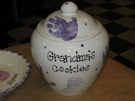 grandma cookie jar Diy Cookie Jar For Grandma, Handprint Cookie Jar, Cookie Jar Painting Ideas, Grandma Cookie Jar, Diy Galaxy Jar, Auntie Life, Diy Kitchens, Christmas Hampers, Great Grandma Gifts